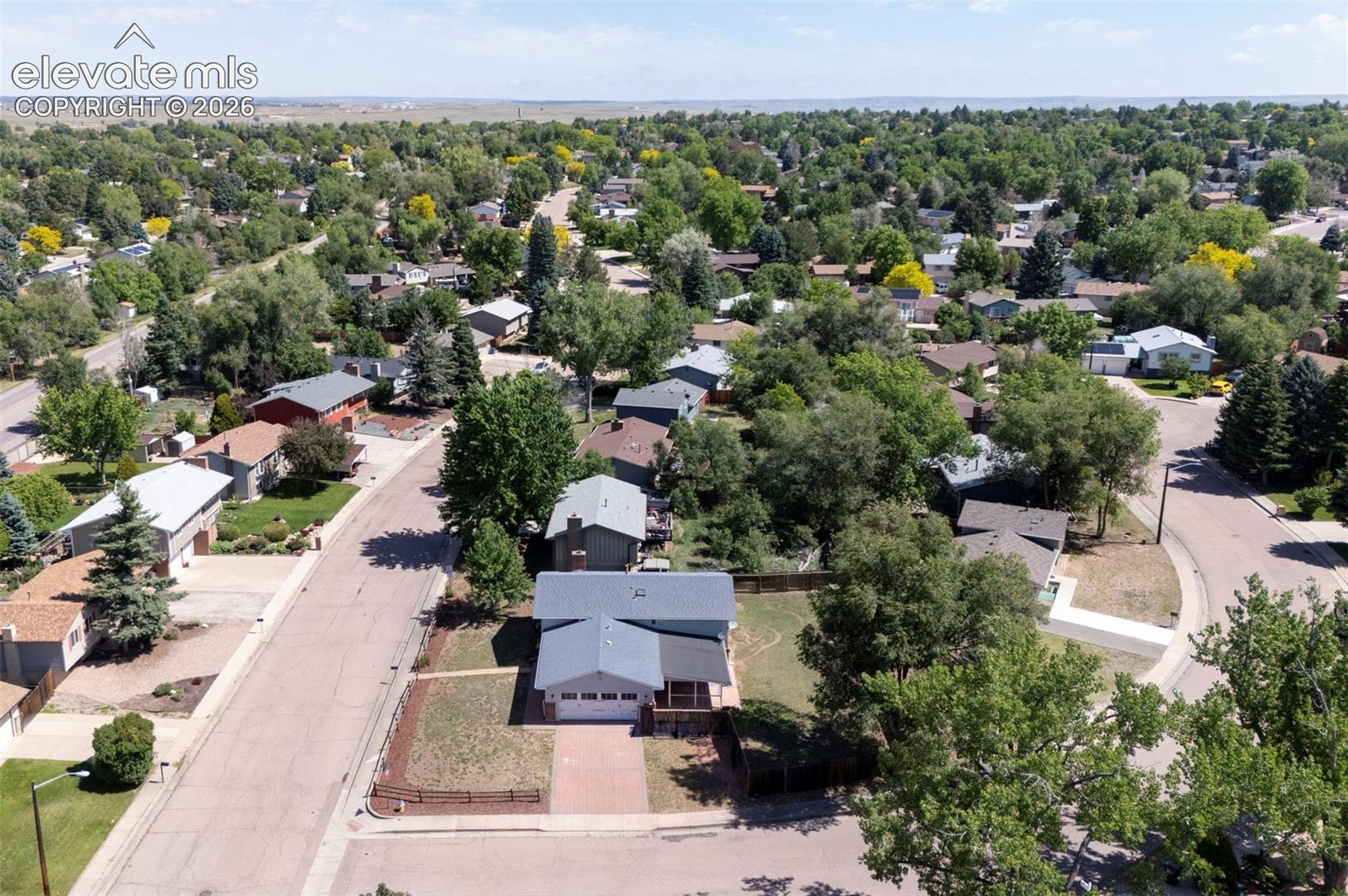 Listing photo 8 for 7443 Franconia Drive
