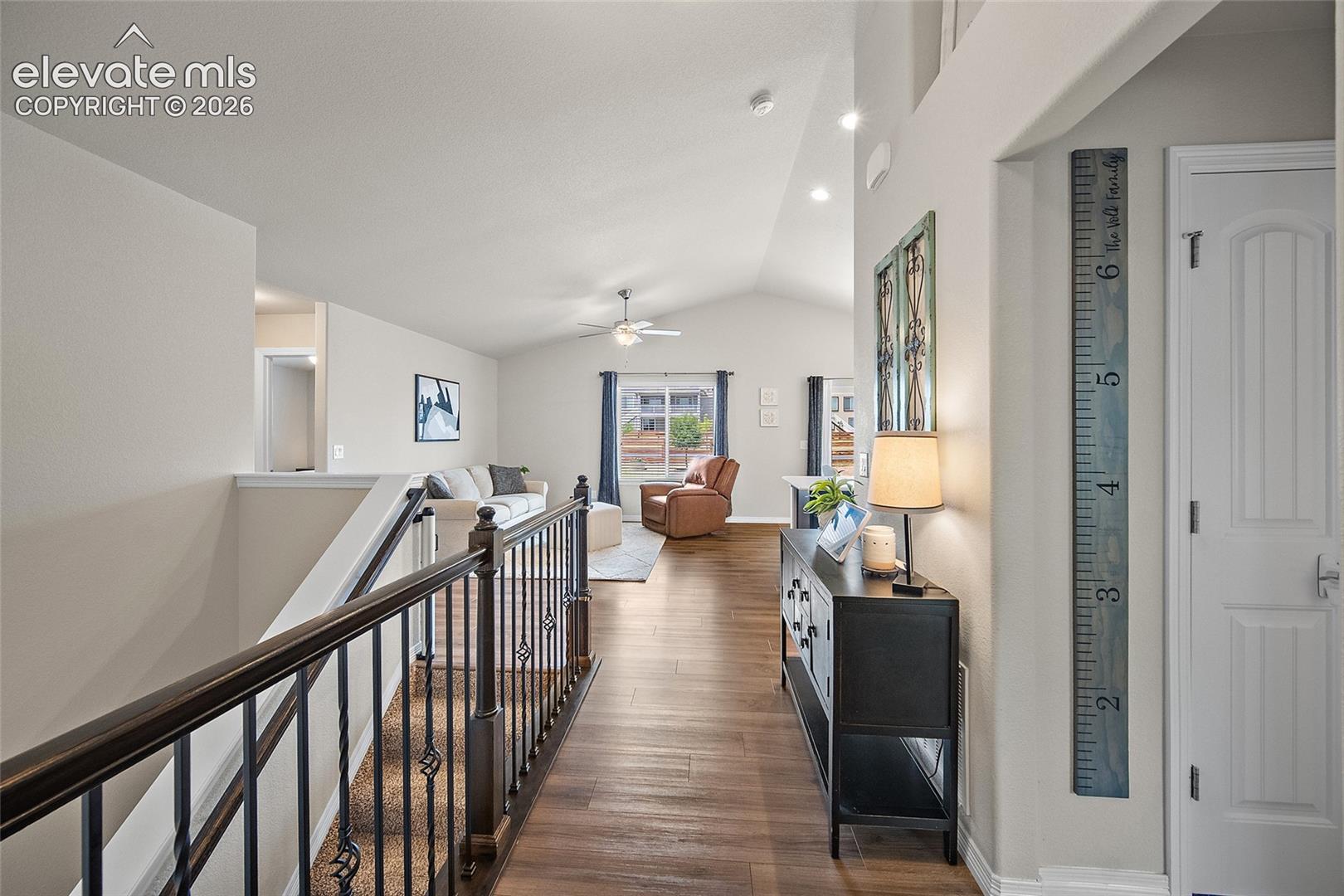 Listing photo 14 for 12832 Scenic Walk Drive