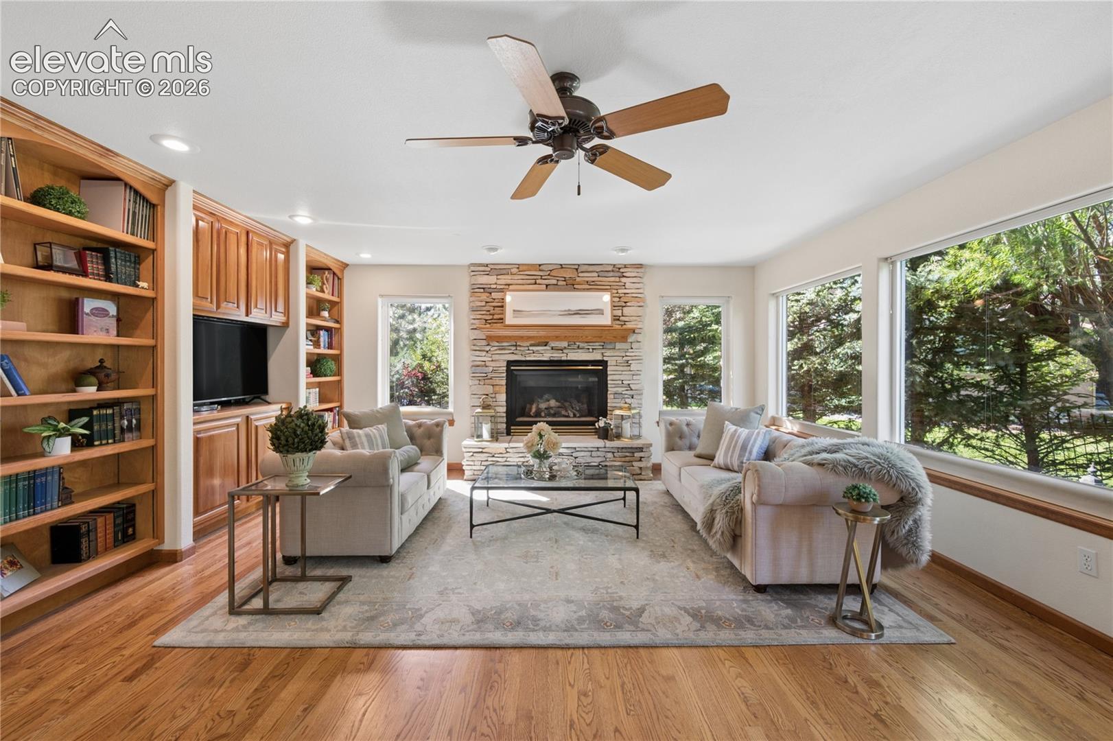 Listing photo 11 for 2285 Vanreen Drive
