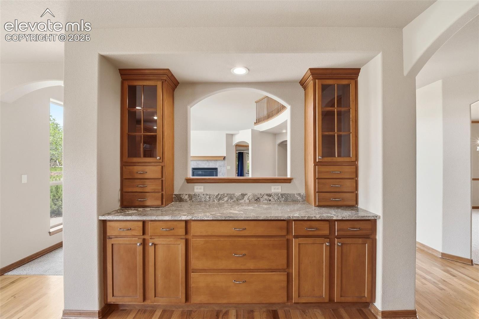 1630 Oakmont Drive, photo 4