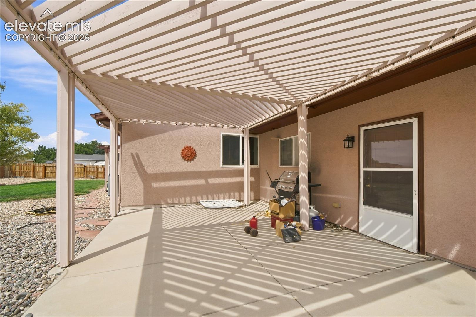 Listing photo 30 for 635 E Inca Court