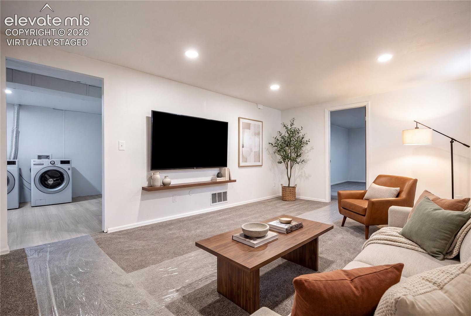 Listing photo 27 for 609 Crestridge Avenue