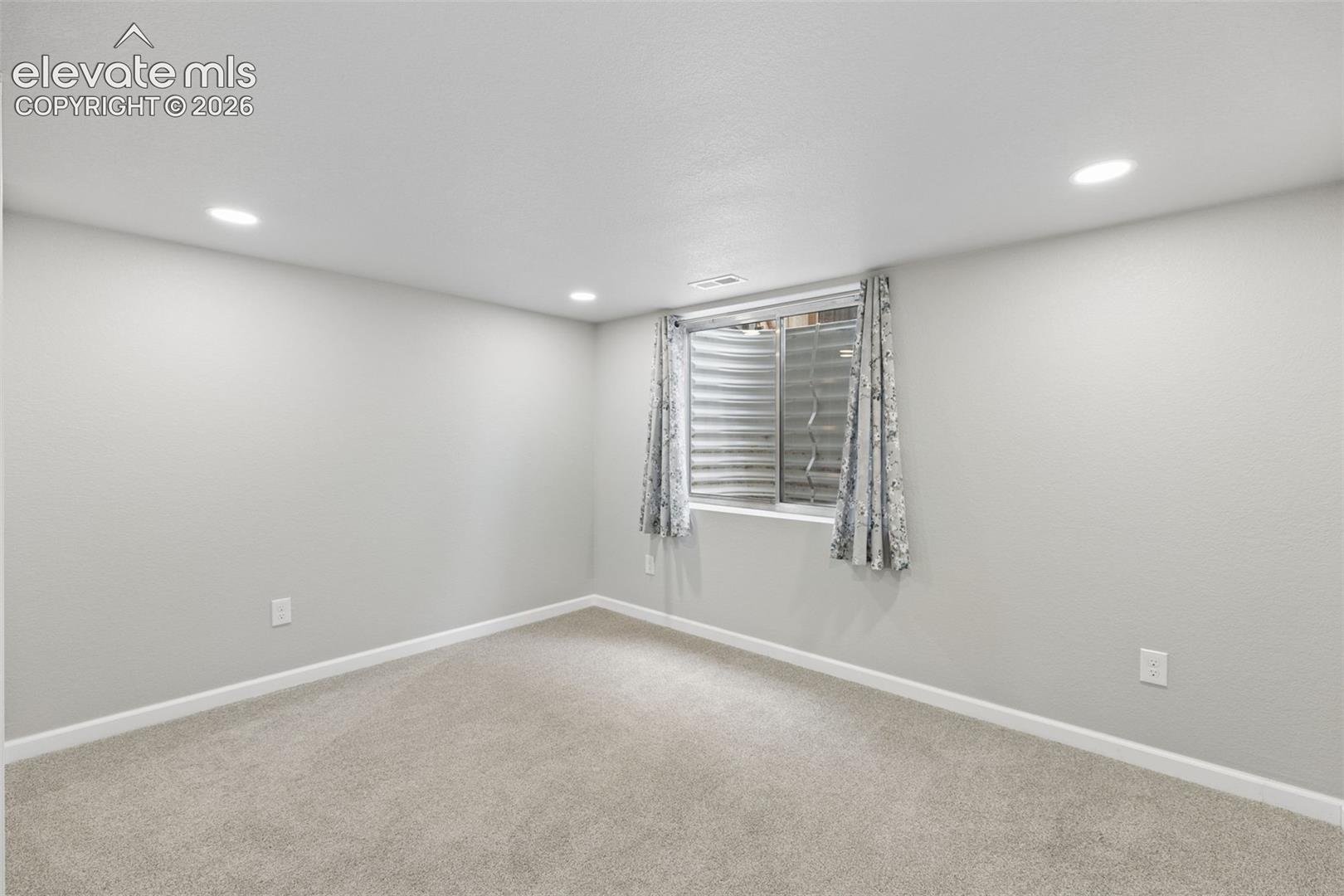 Listing photo 32 for 4722 Little London Drive