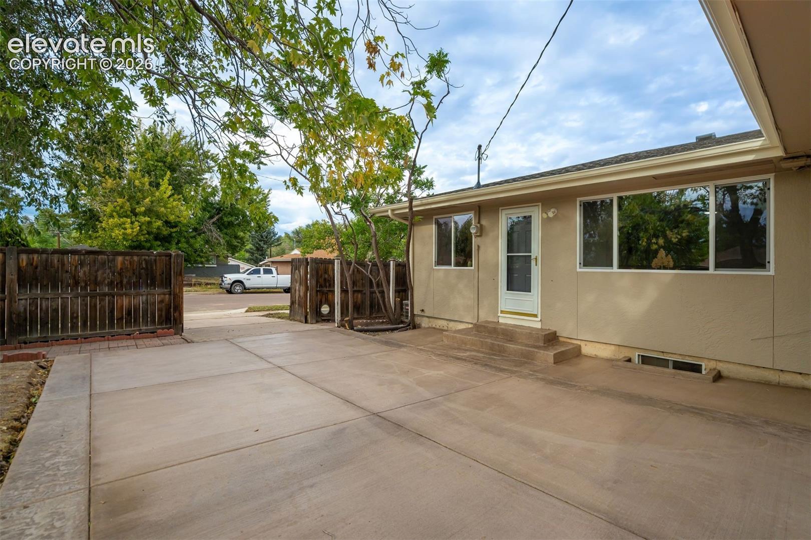 Listing photo 47 for 1730 Auburn Drive