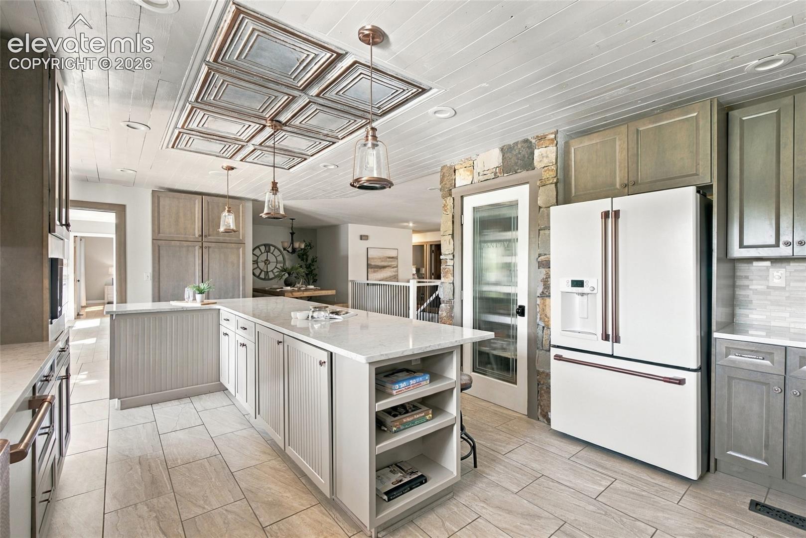 Listing photo 4 for 14990 E Coachman Drive