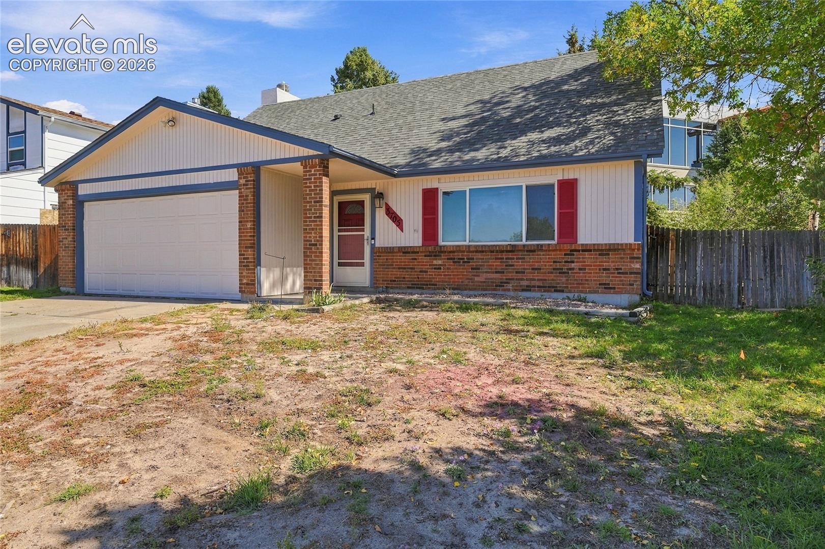 Listing photo 2 for 3705 Brisbane Drive