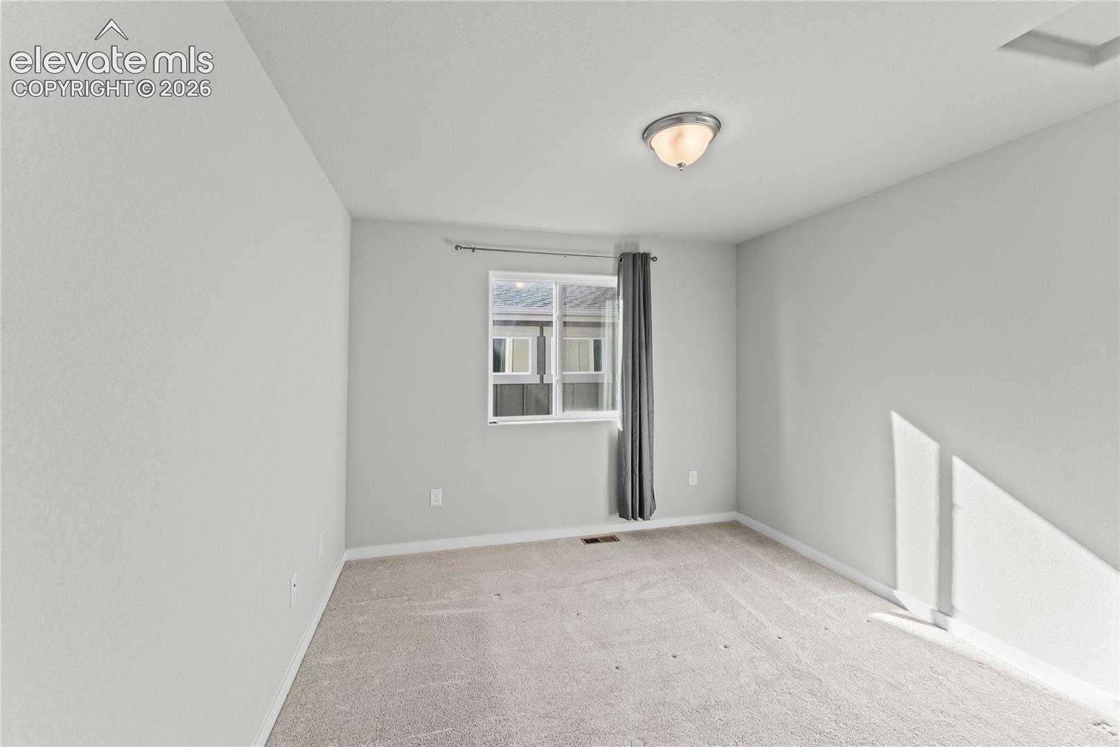 Listing photo 10 for 7815 Ochre View