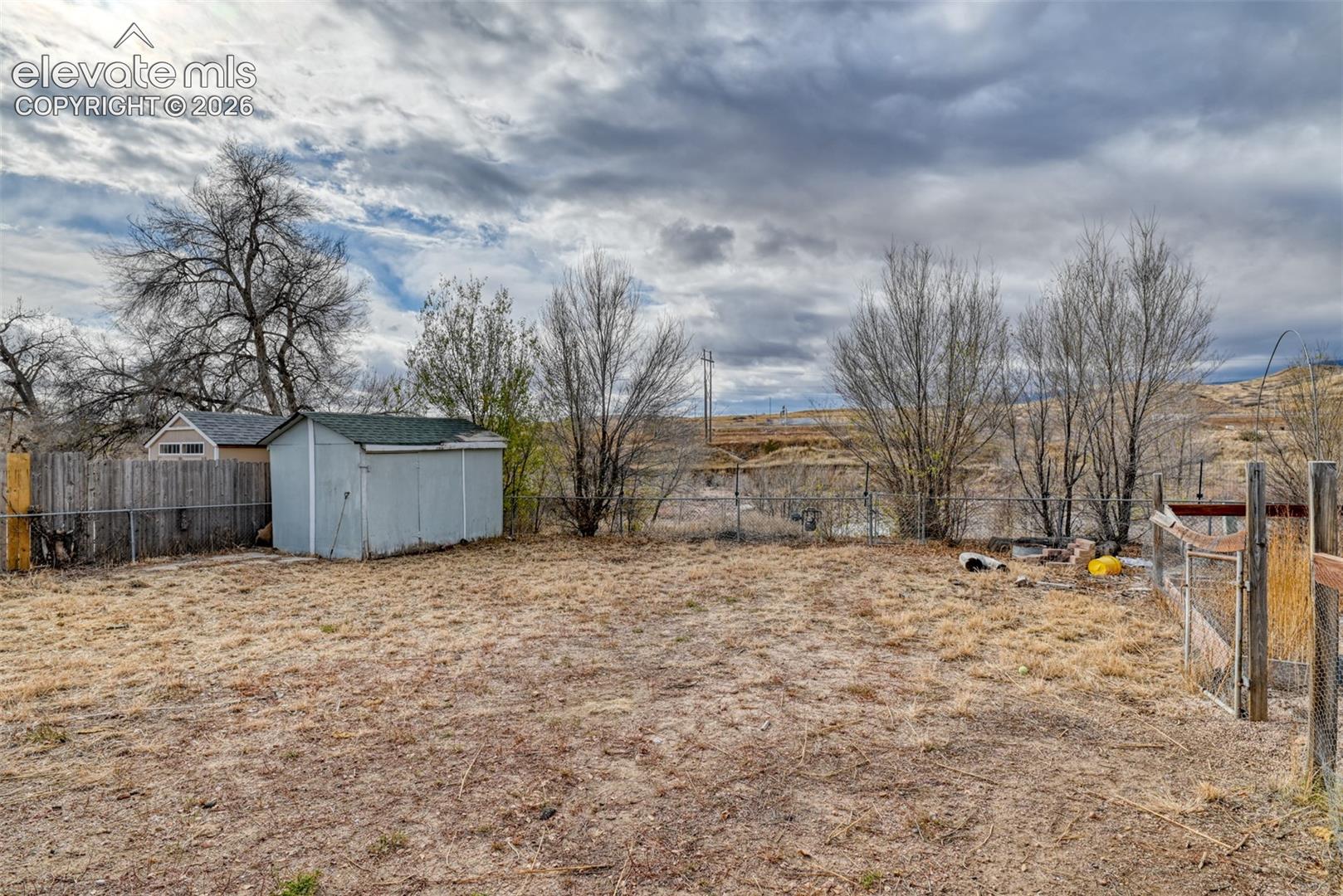 Listing photo 40 for 1530 Leigh Lane