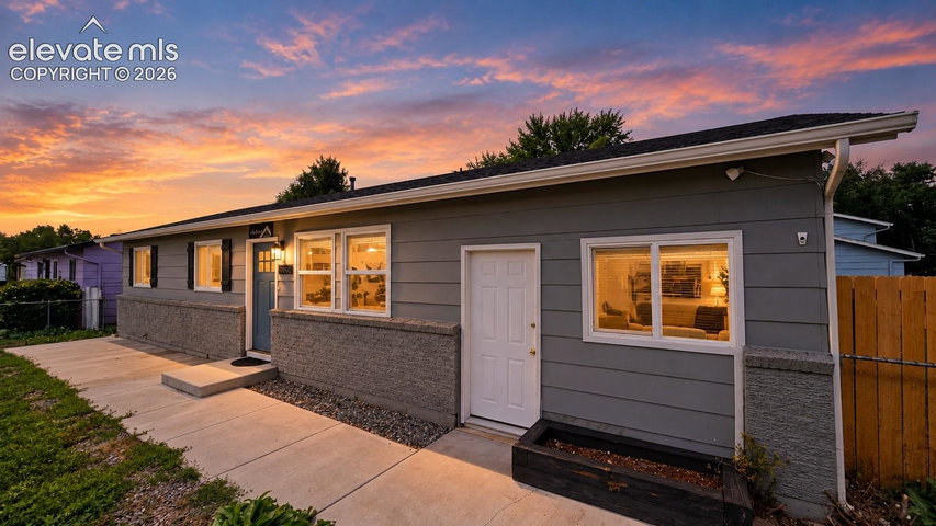 1081 Maxwell Street — listing photo
