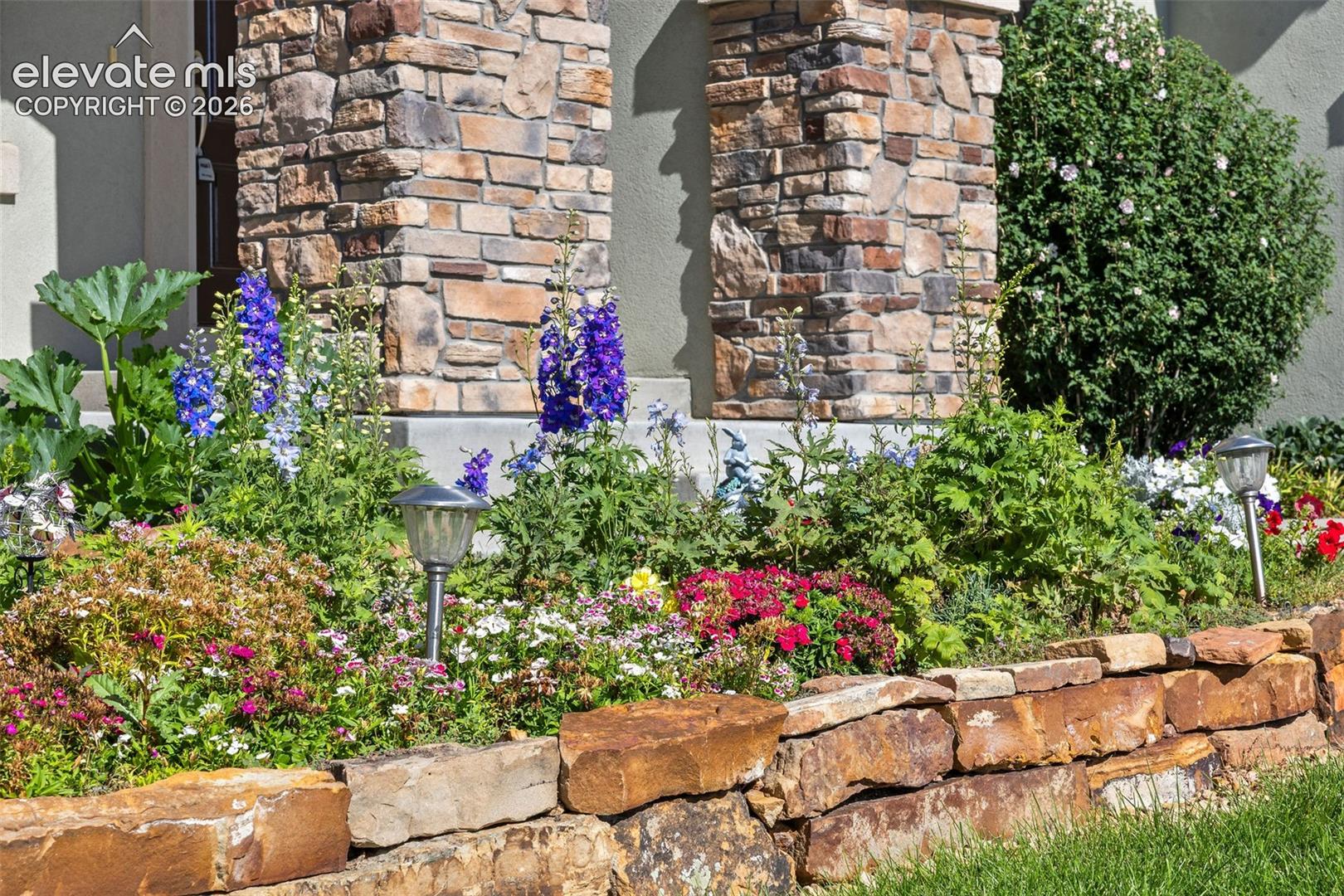 Listing photo 6 for 11386 San Luis Peak Way