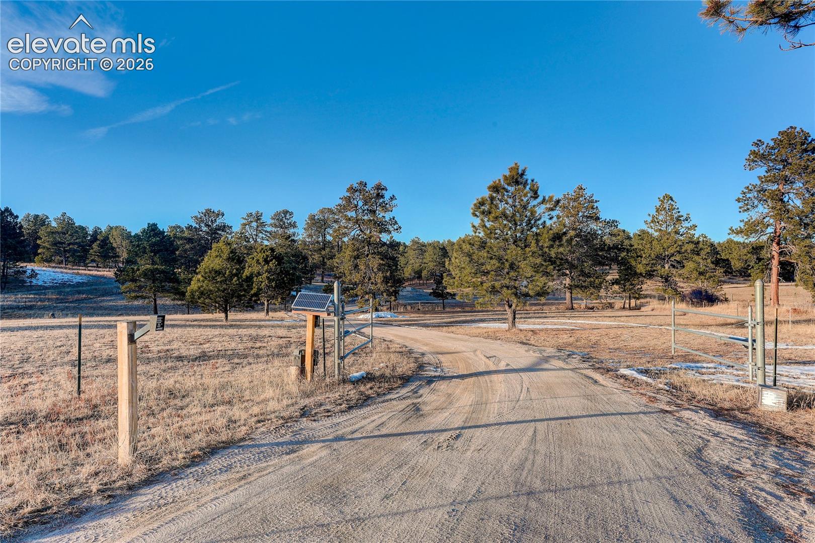 Listing photo 27 for 9920 Hodgen Road