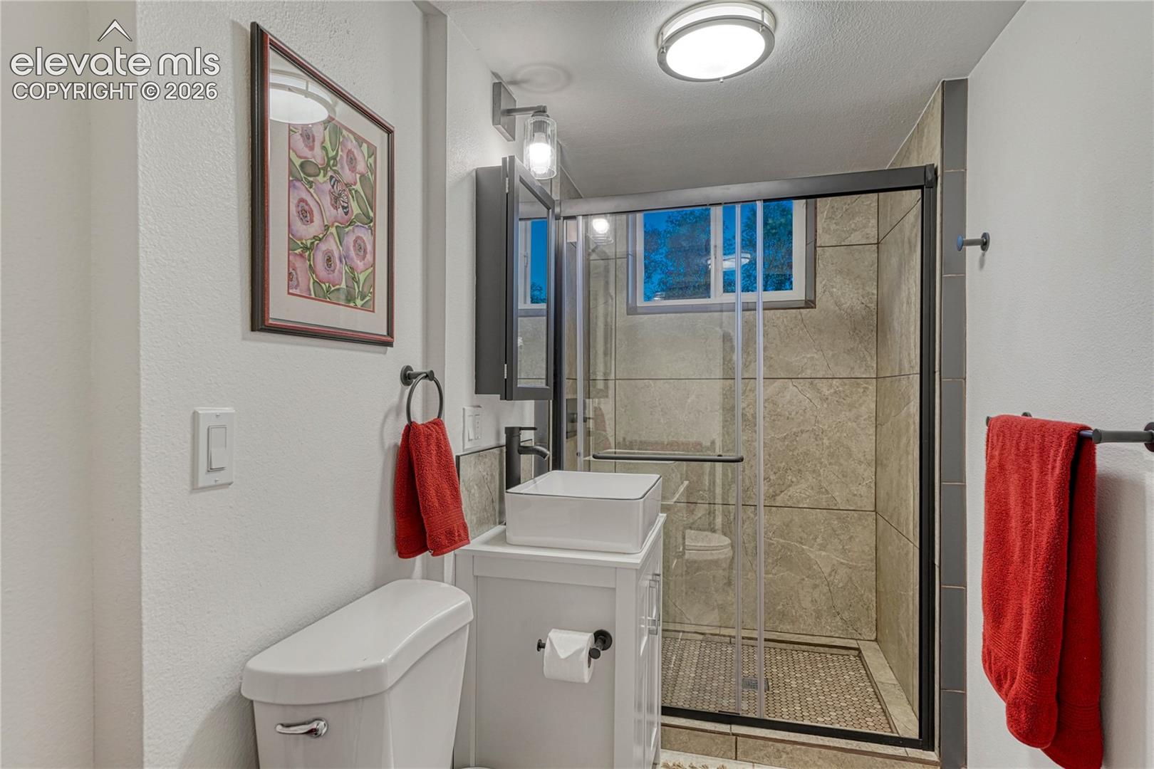 Listing photo 22 for 1221 E Madison Street