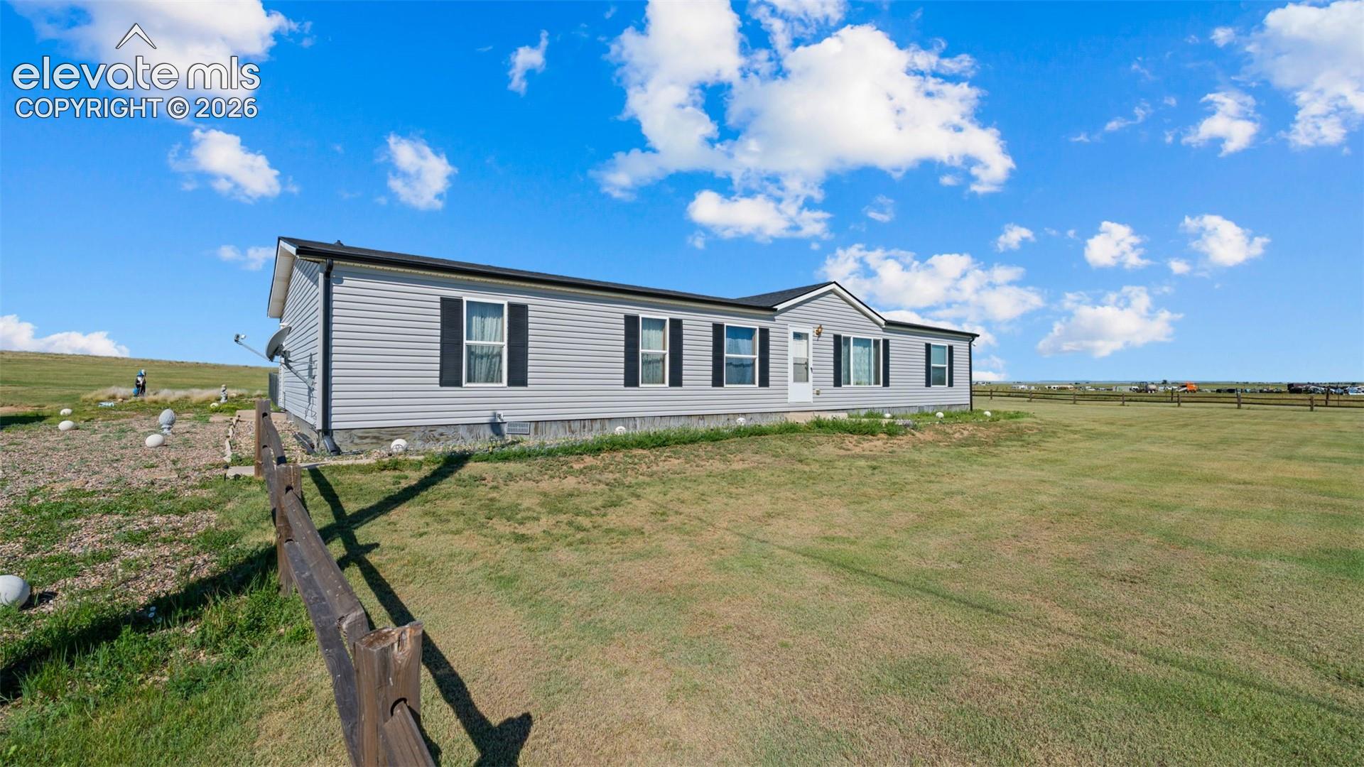 Listing photo 7 for 4150 S Calhan Highway