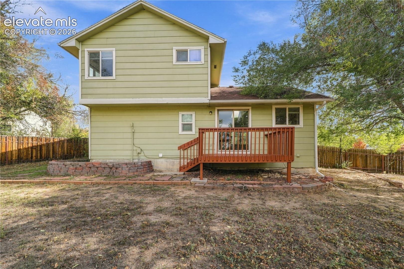 Listing photo 32 for 310 Briggs Place