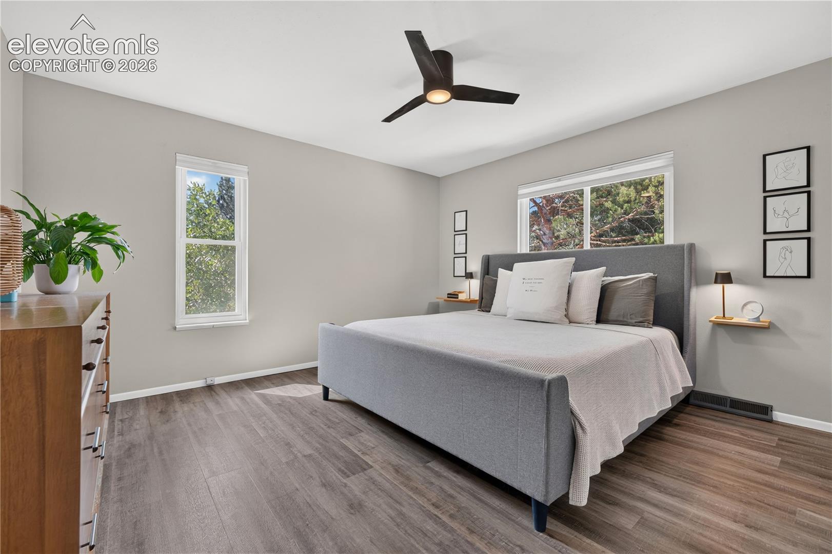 Listing photo 16 for 369 Burgess Drive