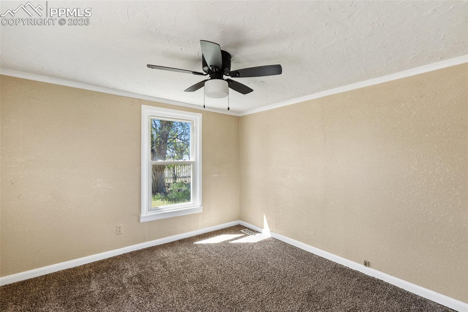 Listing photo 35 for 10355 Link Road
