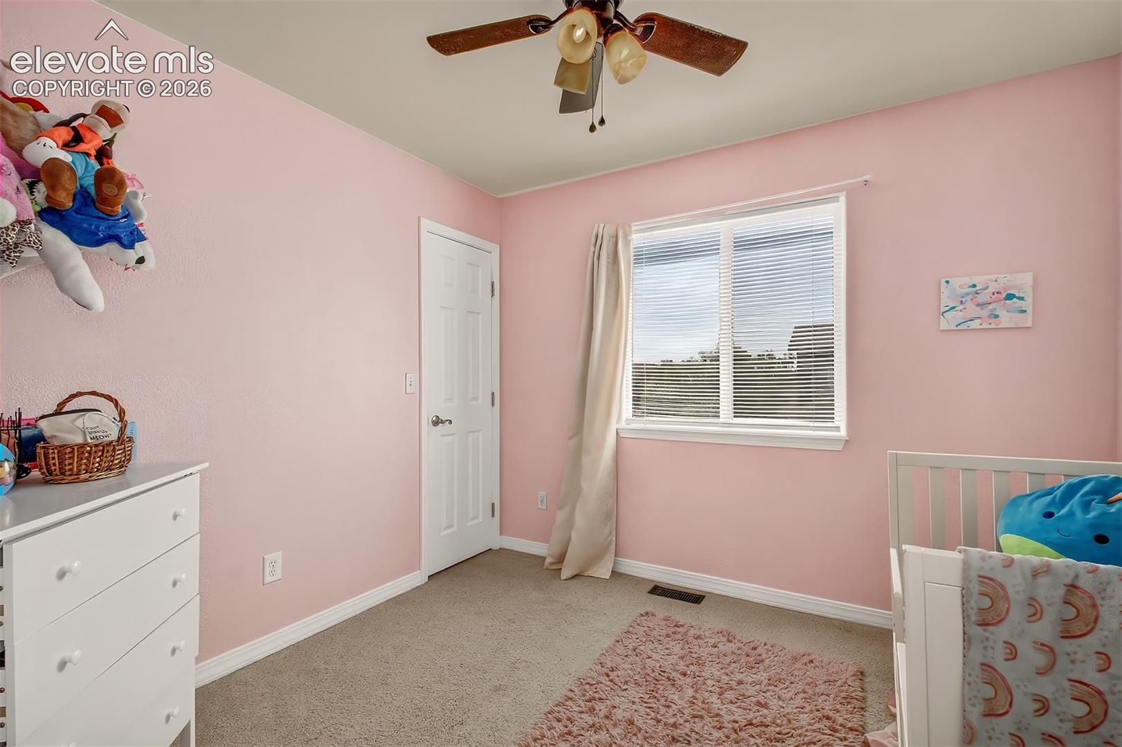 Listing photo 16 for 7358 Maybeck View