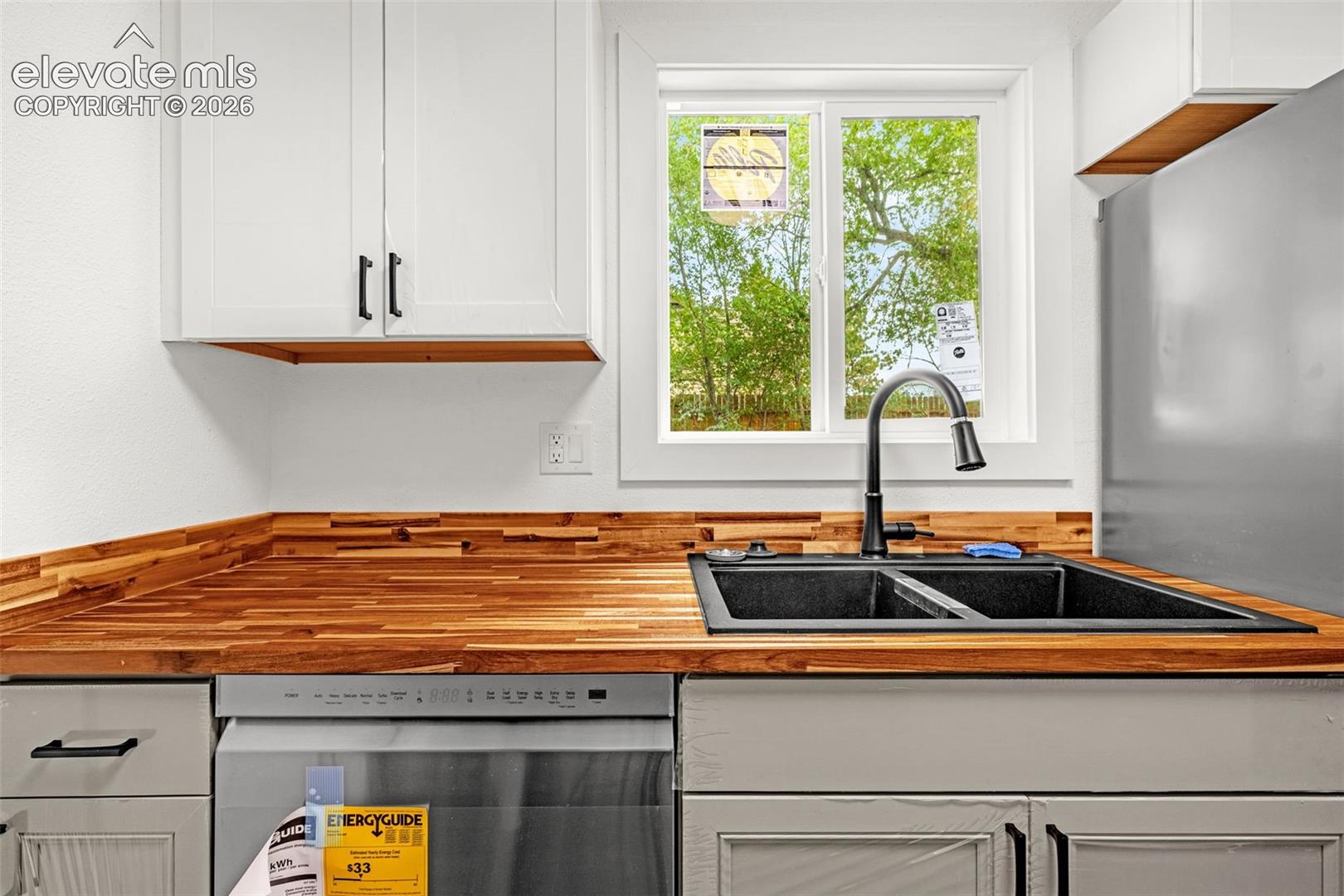 Listing photo 12 for 1375 Bonita Drive
