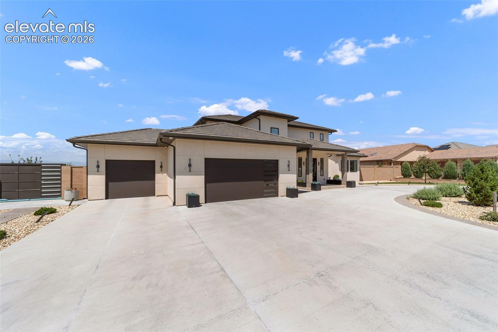Listing photo 4 for 5805 Sawyer Ridge Drive