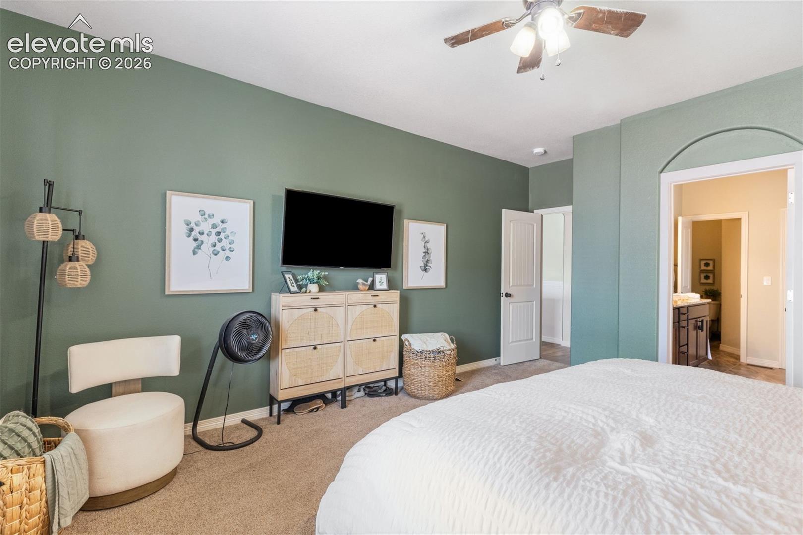 Listing photo 15 for 12792 Longview Park Lane