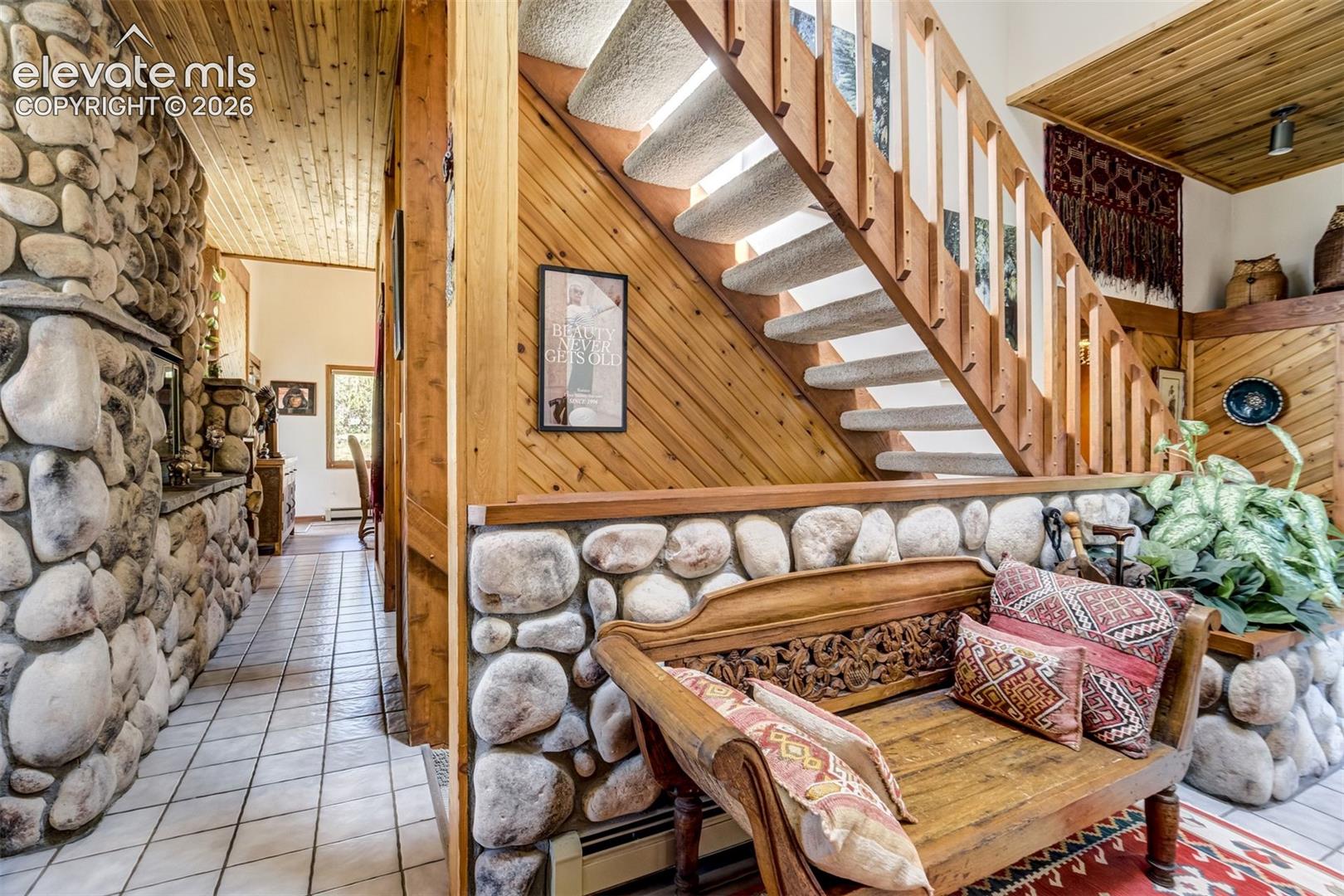 Listing photo 8 for 19330 Greenwood Drive
