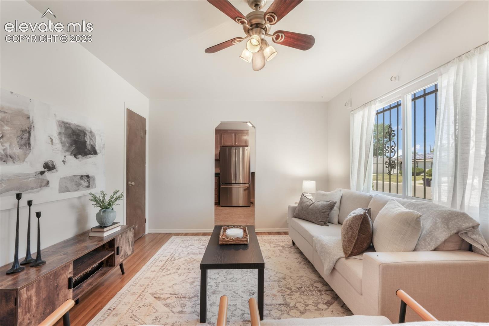 Listing photo 9 for 920 S Canosa Court