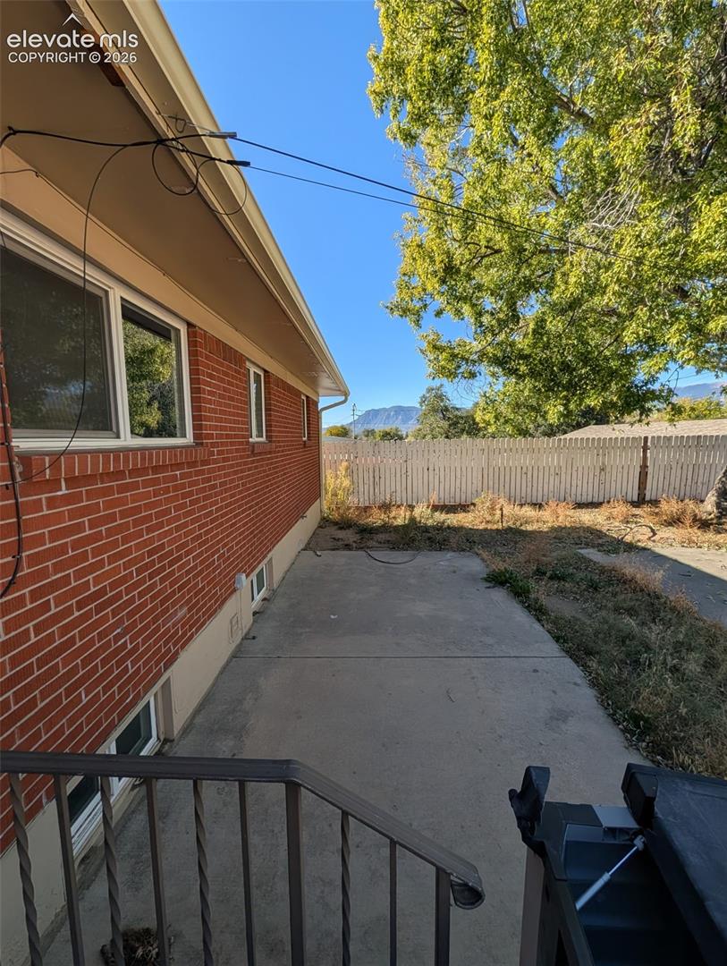 Listing photo 24 for 10 N Garland Avenue