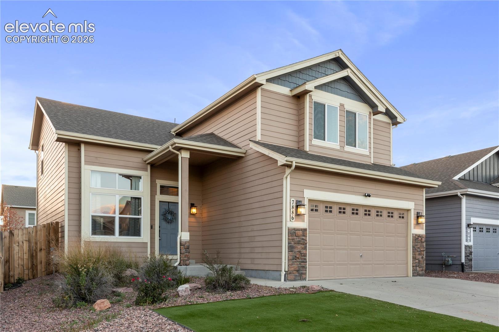 Listing photo 2 for 7886 Wagonwood Place