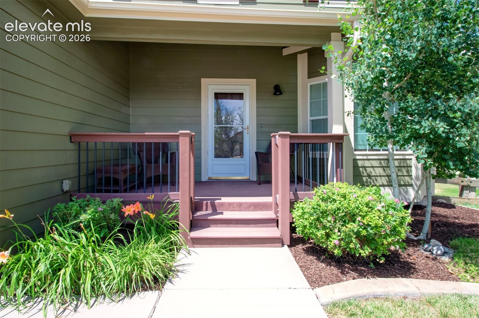 Listing photo 4 for 1136 Lawn Lake Trail
