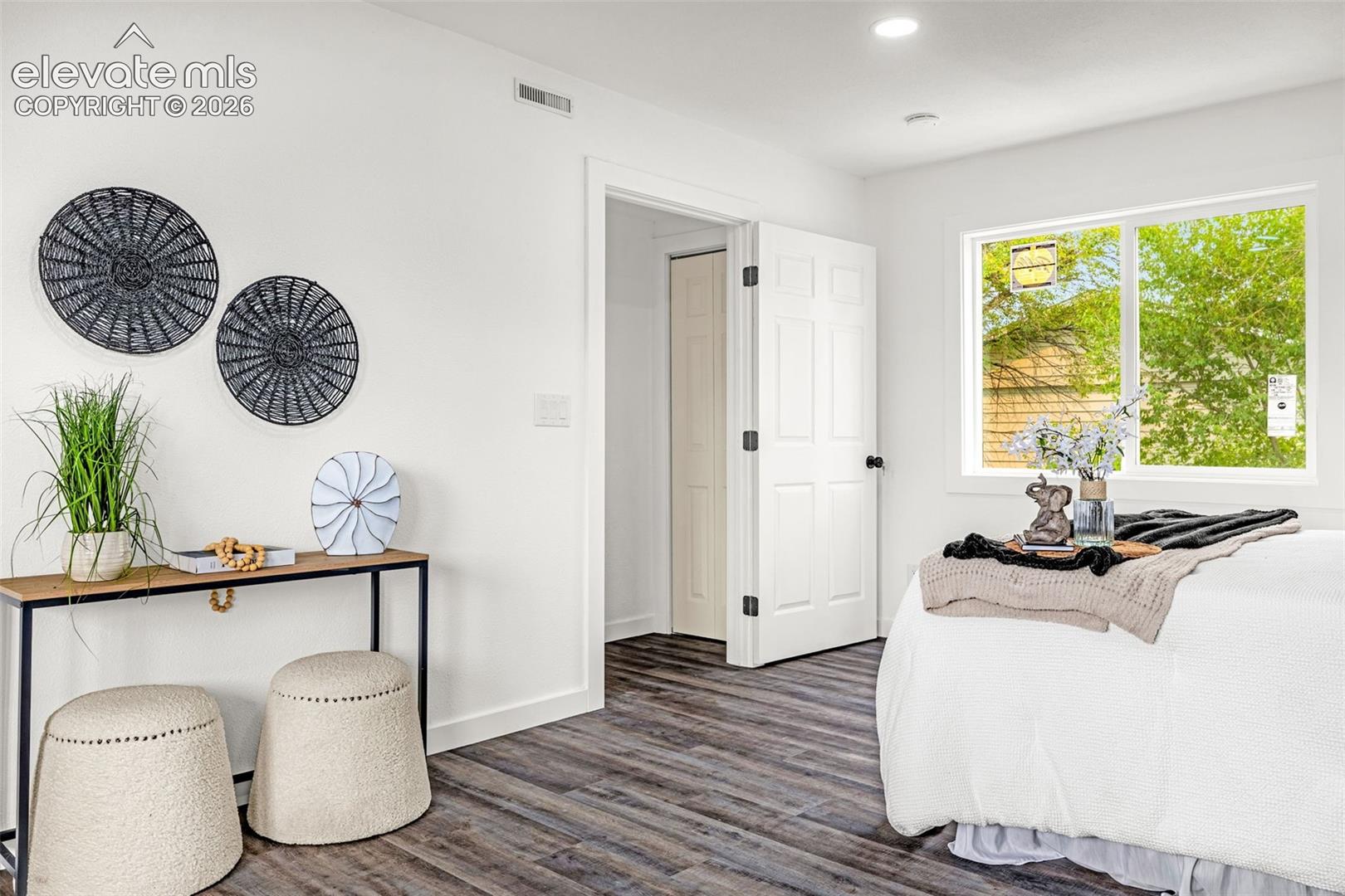 Listing photo 32 for 1375 Bonita Drive