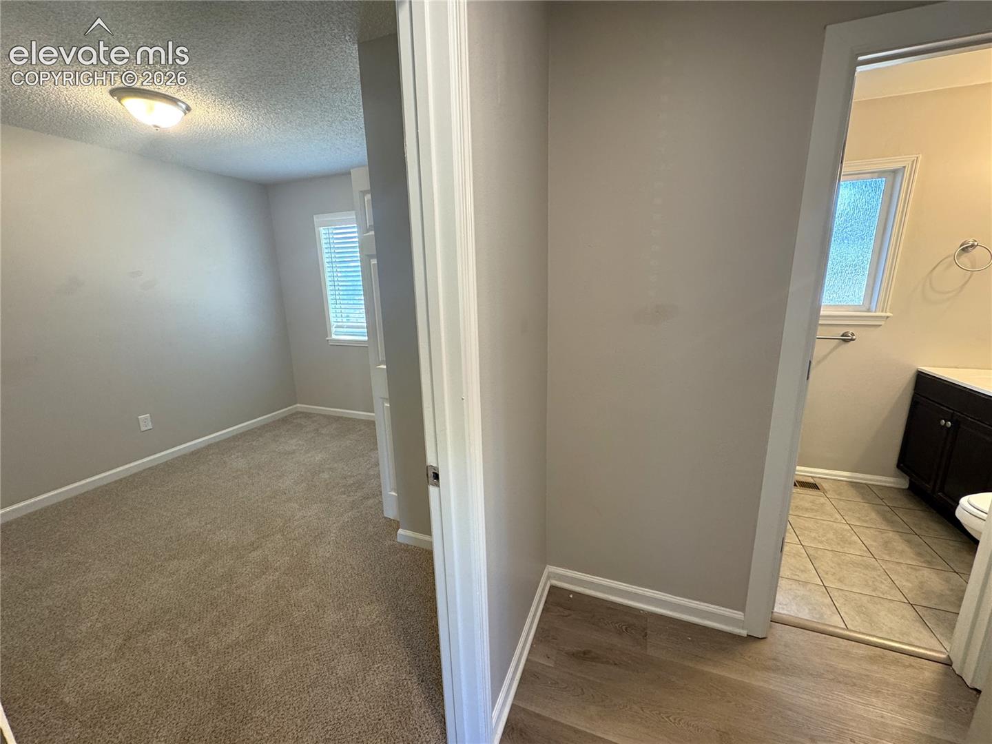 Listing photo 15 for 6910 Fielding Circle