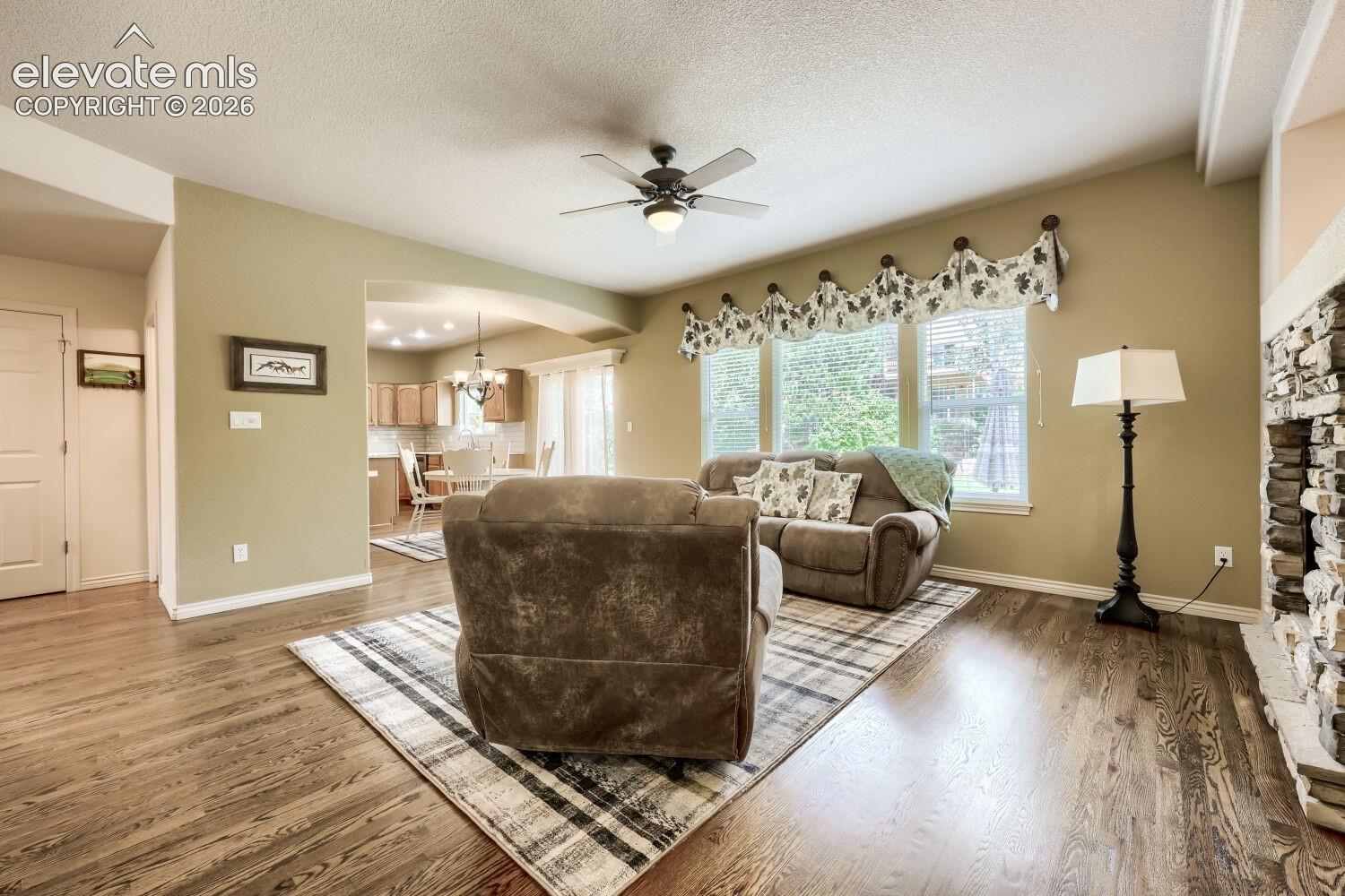 Listing photo 10 for 1586 Lily Lake Drive