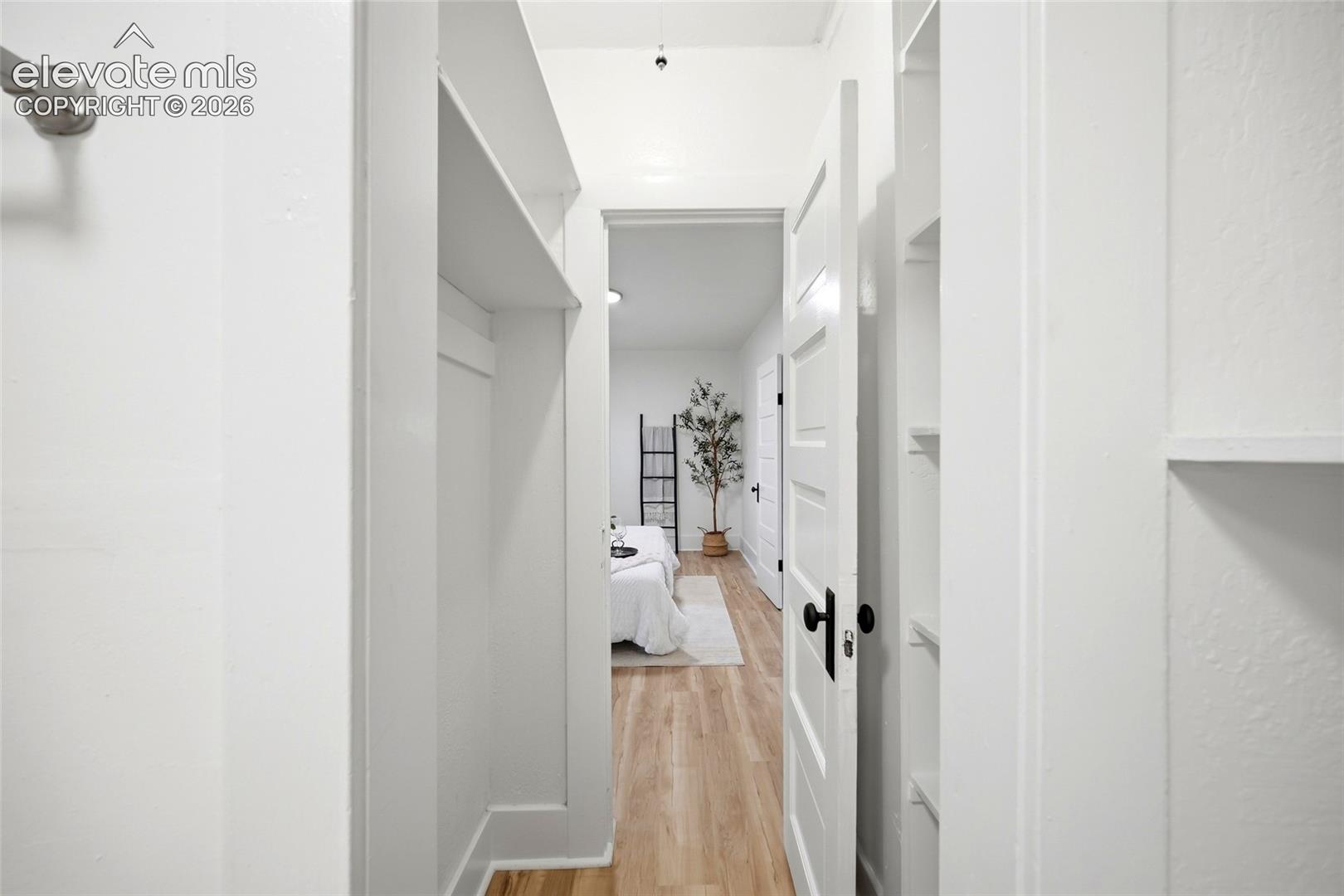 Listing photo 16 for 947 E Costilla Street
