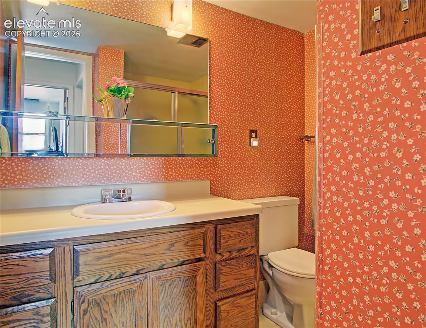 777 Saturn Drive, photo 17