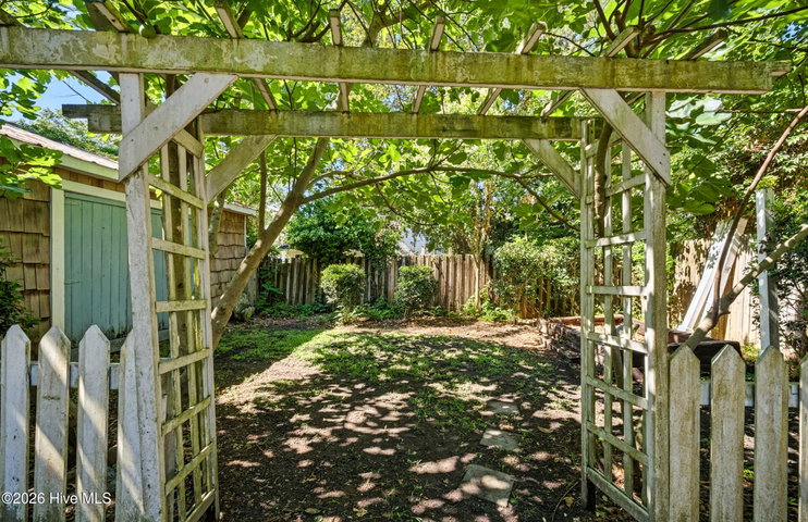 205 W Church Street, Edenton, NC 27932 — photo 42