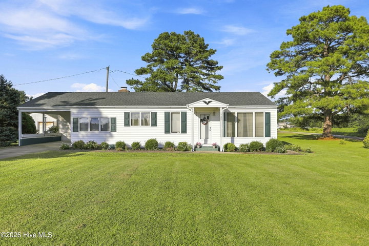 507 Narrow Shore Road, Aydlett, NC 27916