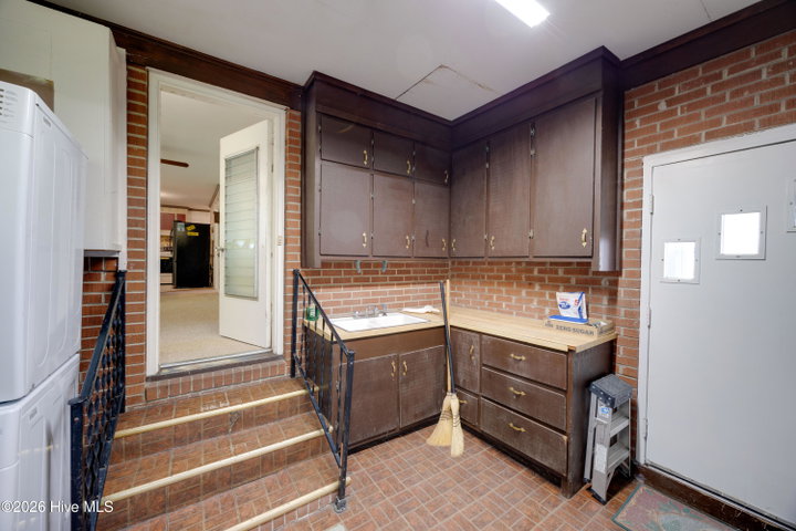 100 E Berkshire Road, Greenville, NC 27858 — photo 31