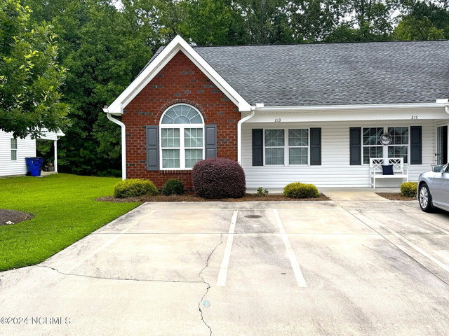 215 Hurt Court, Nashville, NC 27856
