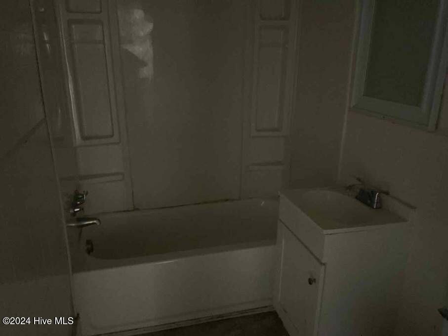 1110 Colonial Avenue, Greenville, NC 27834 — photo 4