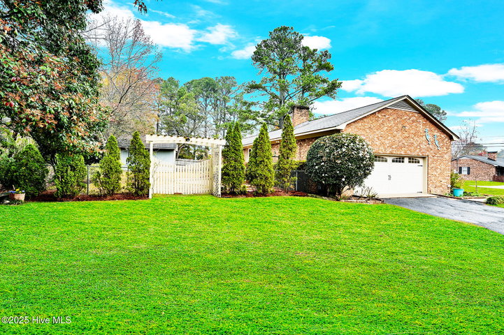 108 Wilkshire Drive, Greenville, NC 27858 — photo 3