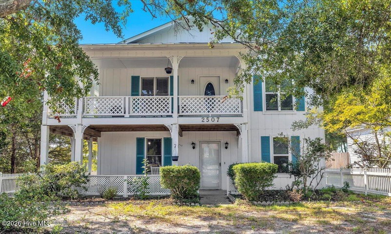 2507 E Oak Island Drive image