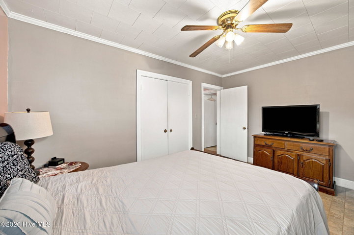 208 N West Avenue, Oak City, NC 27857 — photo 46