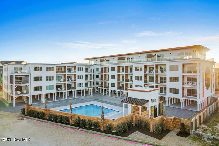 1800 Canal Drive 108 image