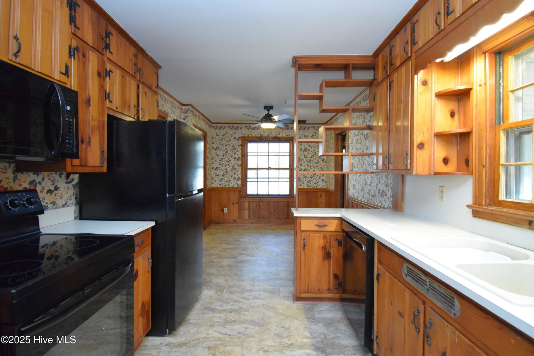 482 Snow Hill Street, Ayden, NC 28513 — photo 2