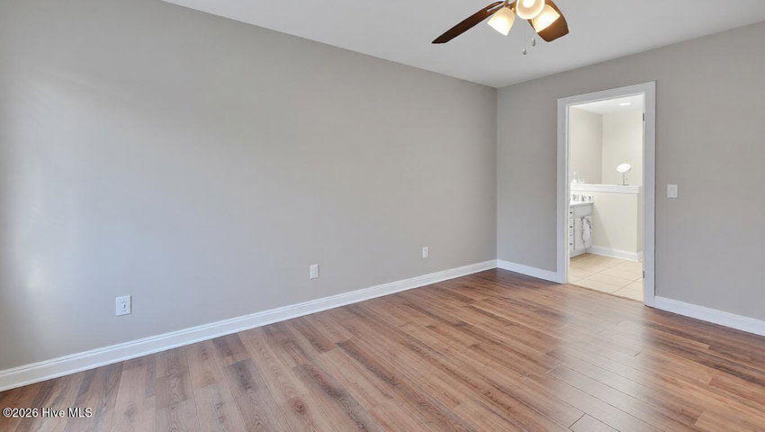 3921 Granada Drive B, Winterville, NC 28590 — photo 11