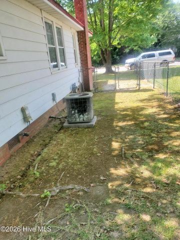 305 Glenwood Drive, Greenville, NC 27834 — photo 6