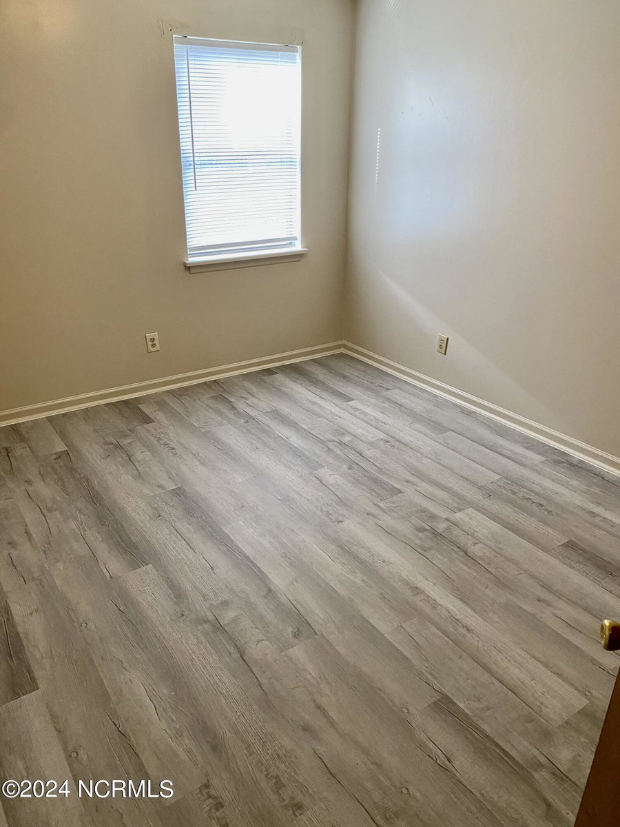 1008 Peed Drive 11, Greenville, NC 27834 — photo 2