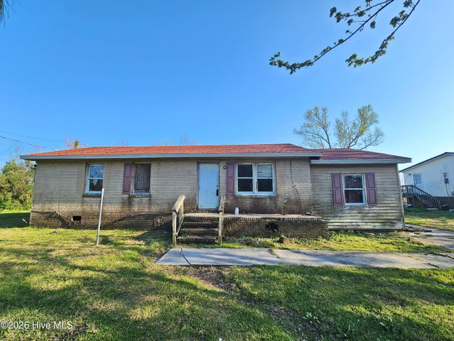 1729 Swamp Road, Engelhard, NC 27824