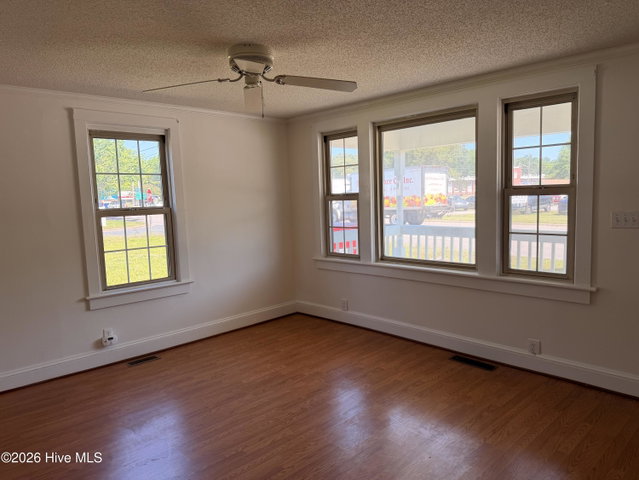 911 W Elizabeth Street, Elizabeth City, NC 27909 — photo 6