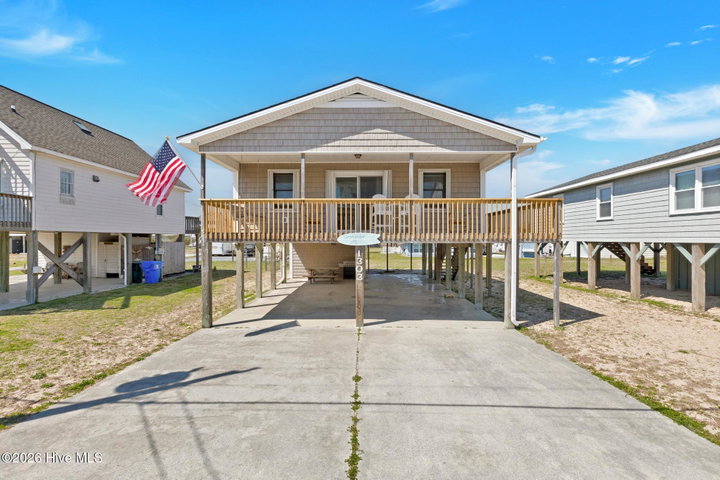 1303 N Topsail Drive image